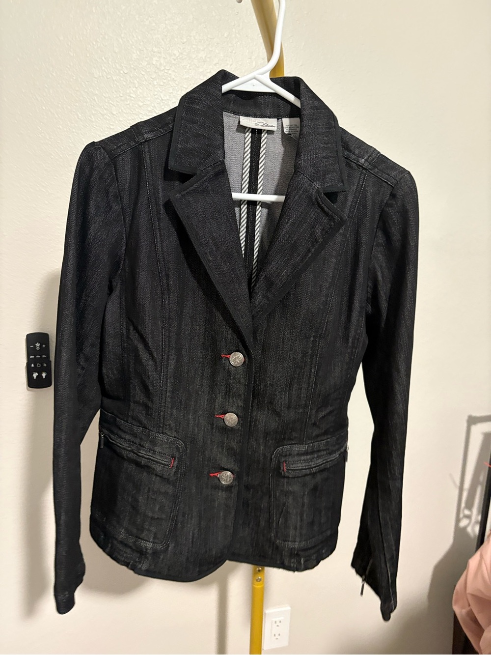 Chico's Platinum Dark Wash Stretch Denim Blazer Jacket Size 1 (Medium)⁠